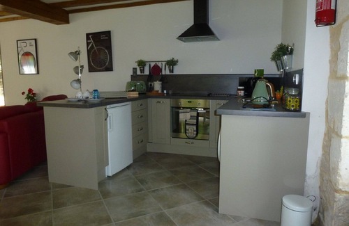 Chasseneuil-sur-Bonnieure Apartment | Riverside Apartment with stunning River and Garden views