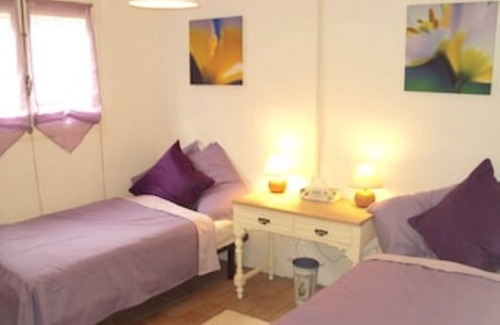 Beaulieu-sur-Dordogne Apartment | Riverside Apartment ‘Fleurie’ beautiful location overlooking the Dordogne river