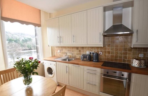 Perth Apartment | Riverside Apartment offering stunning views over River Taynn
