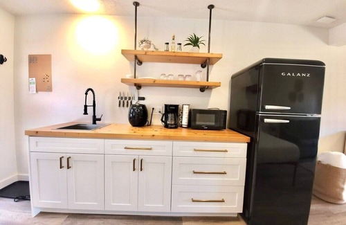Lake Cowichan House | Riverside by Cowichan Lake Cottages