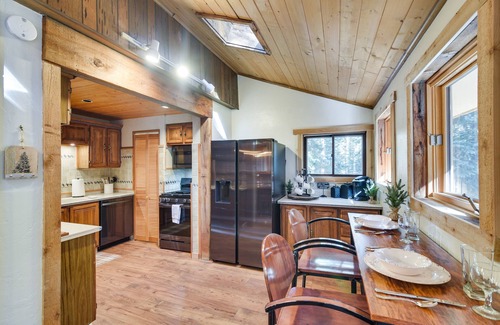Dumont Cabin | Riverside Colorado Cabin w/Deck & Hot Tub