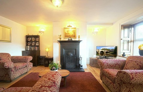 West Thirston House | Riverside Cottage - Luxury Character Holiday Home