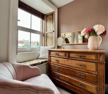 West Thirston House | Riverside Cottage - Luxury Character Holiday Home