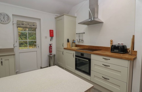 Bretherdale Cottage | RIVERSIDE, family friendly, with hot tub in Kendal
