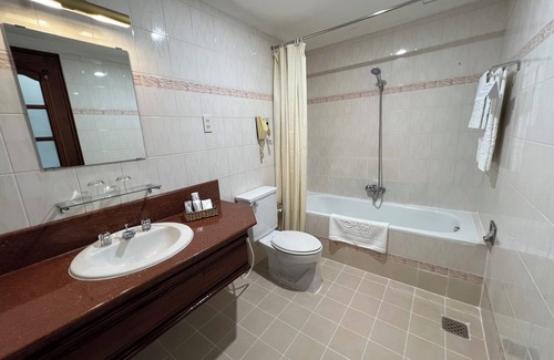 Dong Khoi Hotel | Riverside Hotel