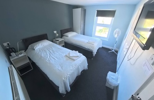 Spalding Hotel | Riverside Inn