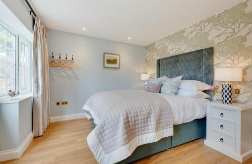 Beccles House | Riverside Lodge