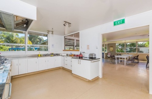 Haruru Hotel | Riverside Lodge Paihia