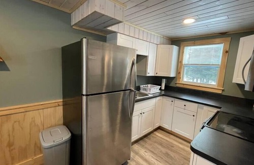 Greenville Junction Apartment | Riverside Lodge *West Outlet* (Close to Moosehead)