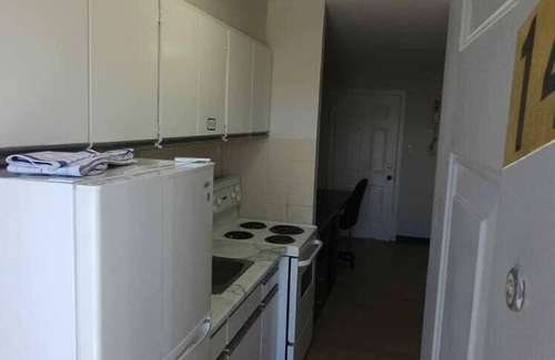 Okanagan-Similkameen Hotel | Riverside Motel