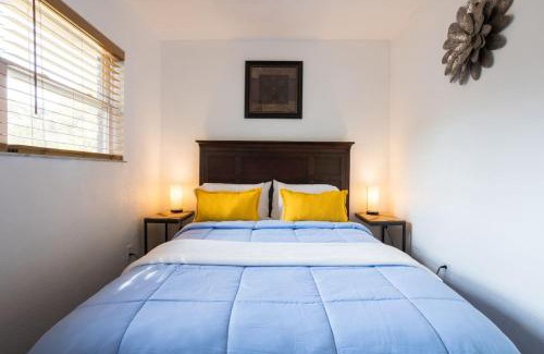 Newtown Apartment | Riverside Oasis