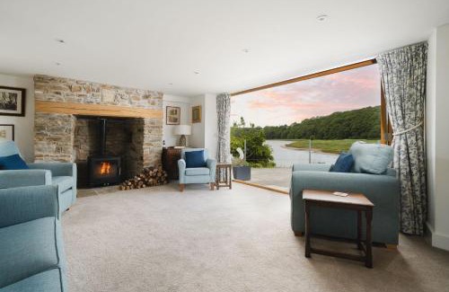 Westleigh House | Riverside Retreat