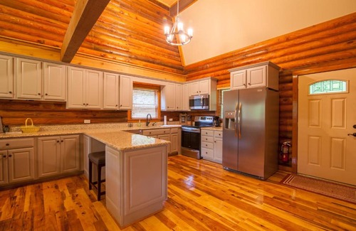 Boone House | Riverside Retreat