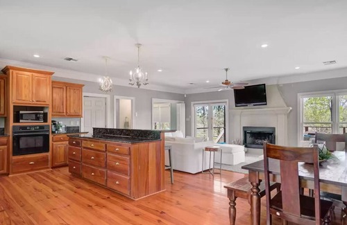 Atchafalaya House | Riverside Retreat w/Pool & Water Front Dock in Louisiana's Paradise!
