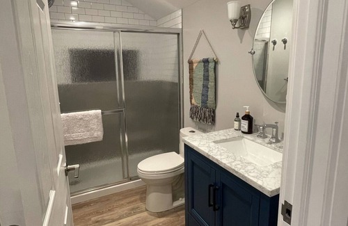 Roselawn Finance Apartment | Riverside Retreat