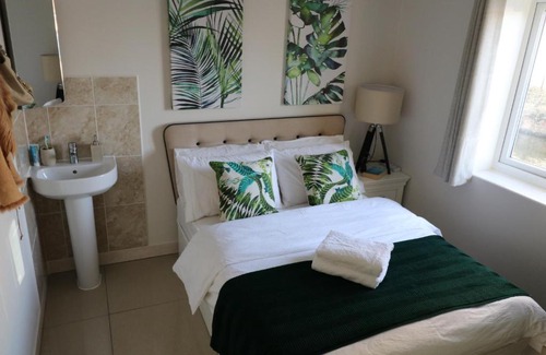 Reading City Centre House | Riverside Rooms