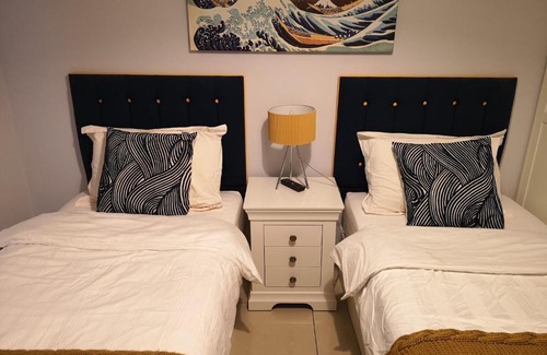 Reading City Centre House | Riverside Rooms