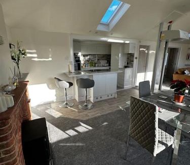 Littlehampton Apartment | Riverside Seaside Apartment