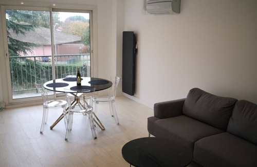 Blagnac Apartment | Riverside Toulouse Savory