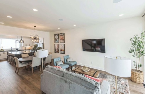 Metrocenter - North Rhodes Park House | Riverside Townhome for 8 w/Rooftop Deck!