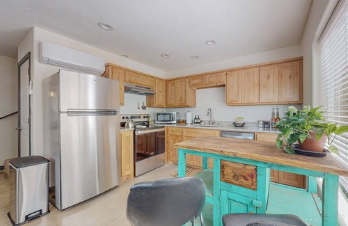 Barelas House | Riverside Townhome