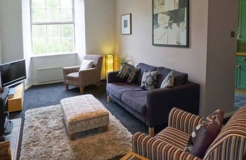 Airton Cottage | Riverside Walk