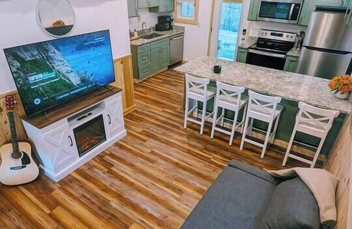 Cleveland House | Riversong Cabin