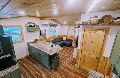 Cleveland House | Riversong Cabin