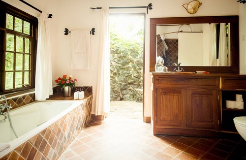 Arusha Cabin | Rivertrees Country Inn