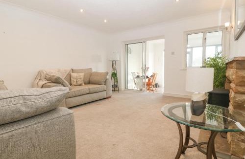 Cemaes Bay Apartment | Riverview Apartment