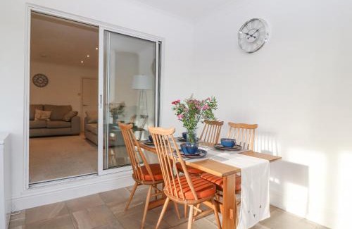 Cemaes Bay Apartment | Riverview Apartment