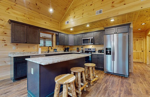 Rocky Grove Cabin | Riverview cabin w/free attraction tickets, hot tub, firepit, arcade & air hockey