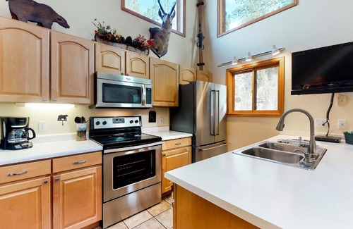 Grand Lake Hotel | Riverview Condo #2