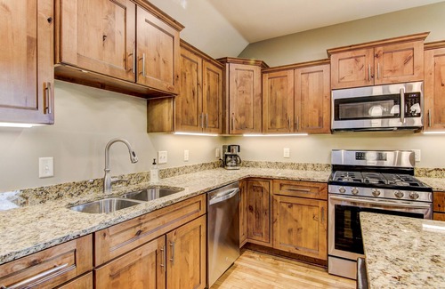 Stillwater House | Riverview In Downtown Stillwater: Porches, Decks & Yard Overlooking Main Street