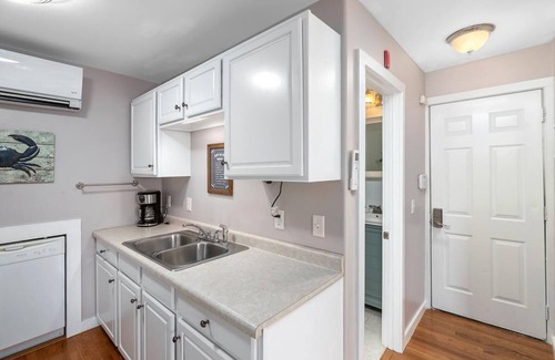 Saugatuck Apartment | Riverview - Studio Apartment, Sleeps 2