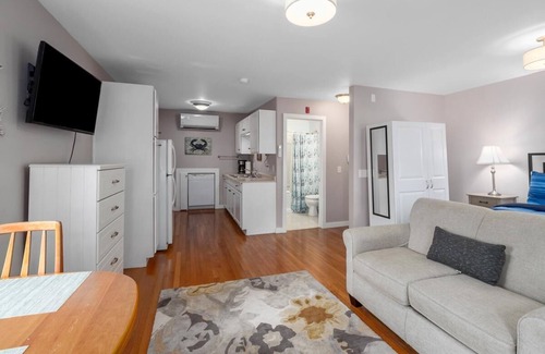 Saugatuck Apartment | Riverview - Studio Apartment, Sleeps 2