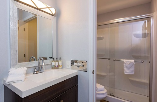 Pagosa Springs Hotel | RiverWalkInn/Boutique King Room
