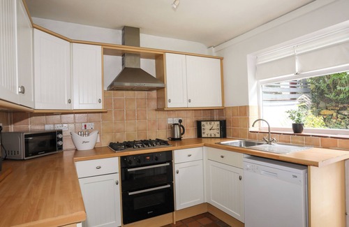 Dwygyfylchi Cottage | RIVERWASH COTTAGE, pet friendly, with open fire in Dwygyfylchi