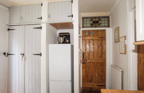 Dwygyfylchi Cottage | RIVERWASH COTTAGE, pet friendly, with open fire in Dwygyfylchi