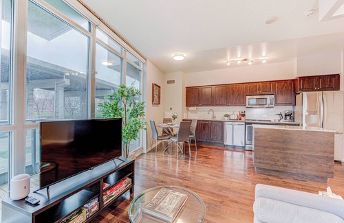 Downtown Toronto Apartment | RivetStays - The Social