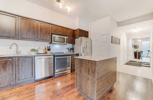 Downtown Toronto Apartment | RivetStays - The Social