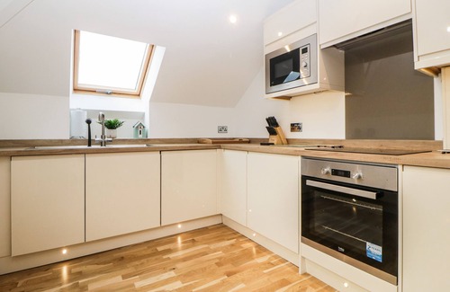 Roundham Cottage | RIVIERA HEIGHTS, family friendly in Paignton