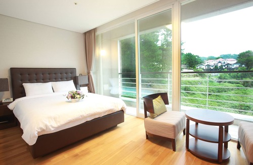 Irun-myeon Hotel | Riviera Hotel Geoje