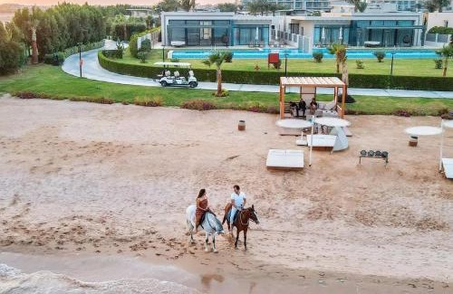 Village Road Resort | Rixos Premium Magawish Suites and Villas- Ultra All-Inclusive