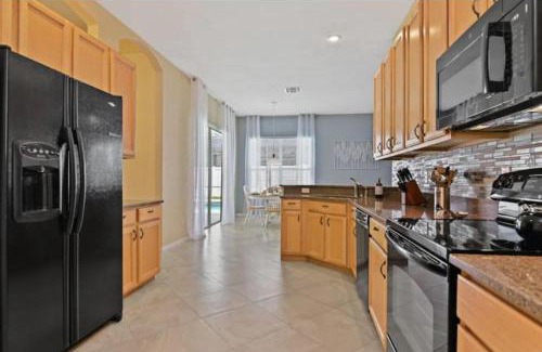 Ridgewood Lakes Villa | RL236BD Universal Kingdom 8 guests pool home