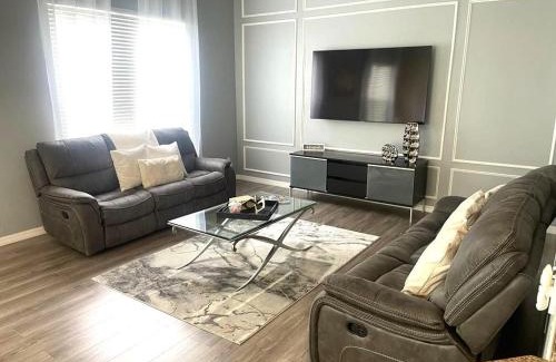 Ridgewood Lakes Villa | RL236BD Universal Kingdom 8 guests pool home
