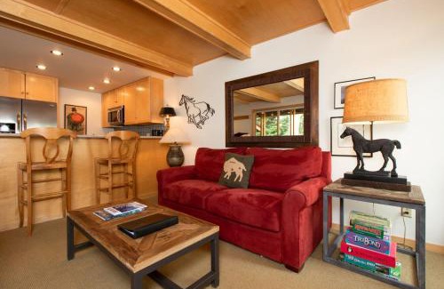 Teton Village Apartment | RMR: La Choumine 8 Condo in Teton Village