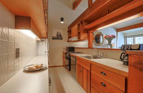 Moose Wilson Road Apartment | RMR: Sagebrush 1322 Condo in The AspensWilsonWY