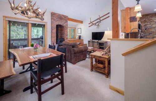 Moose Wilson Road Apartment | RMR: Strawberry 3921 Condo in The AspensWilsonWY