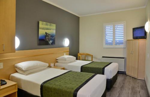 Greater Johannesburg Metropolitan Area Hotel | Road Lodge Southgate
